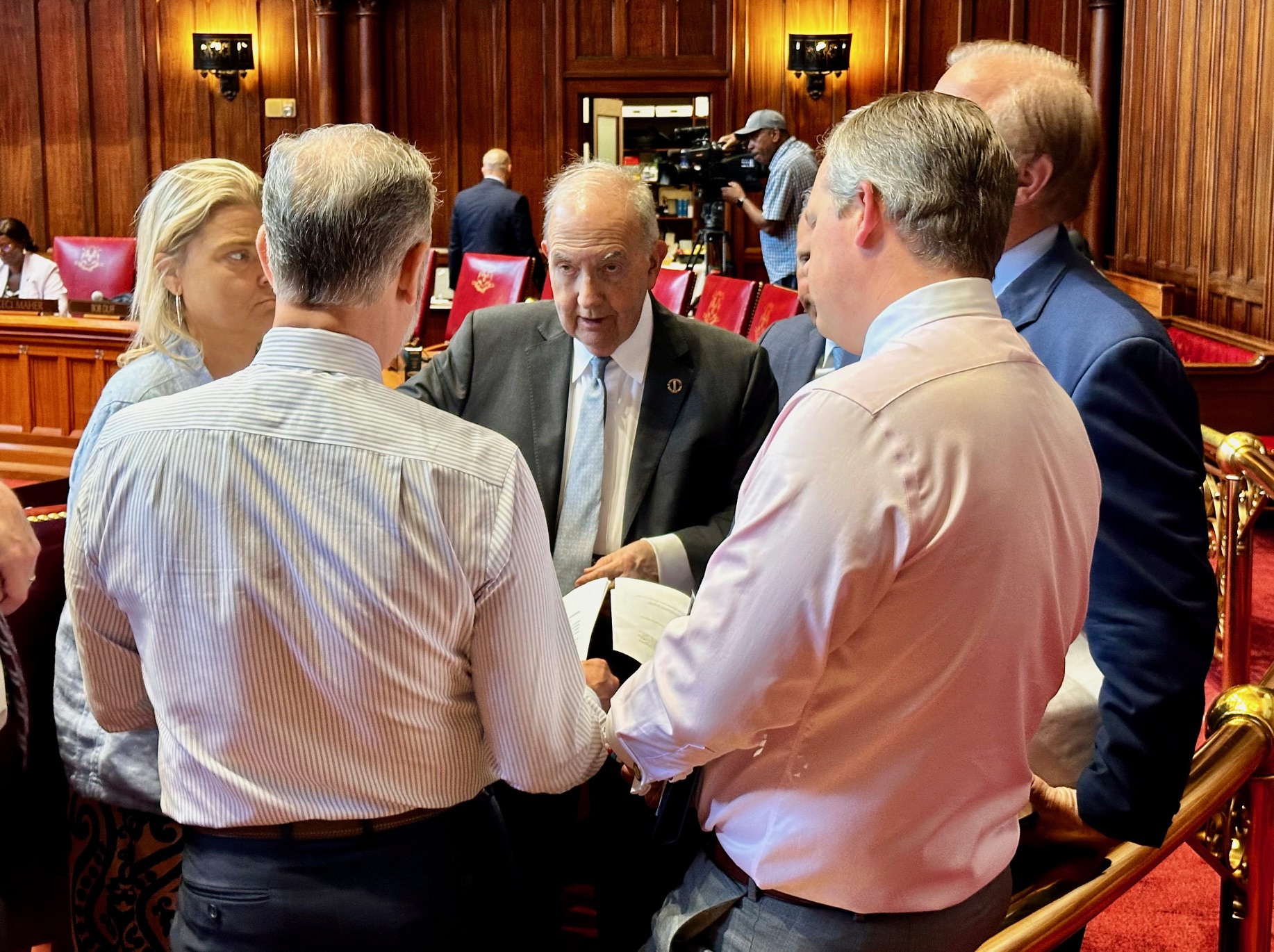 In special session, CT Senate approves Aquarion Water sale