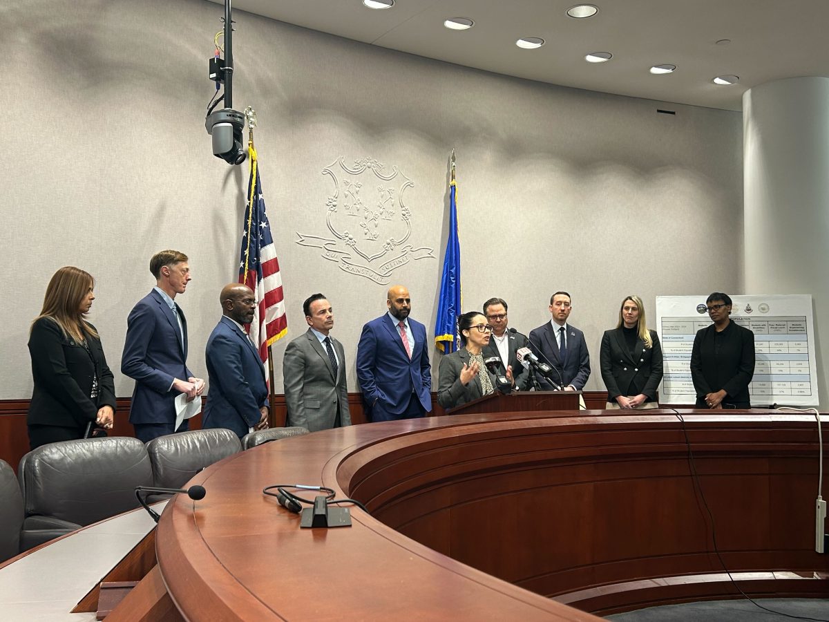 CT city mayors, school superintendents want state to boost funding by $545M